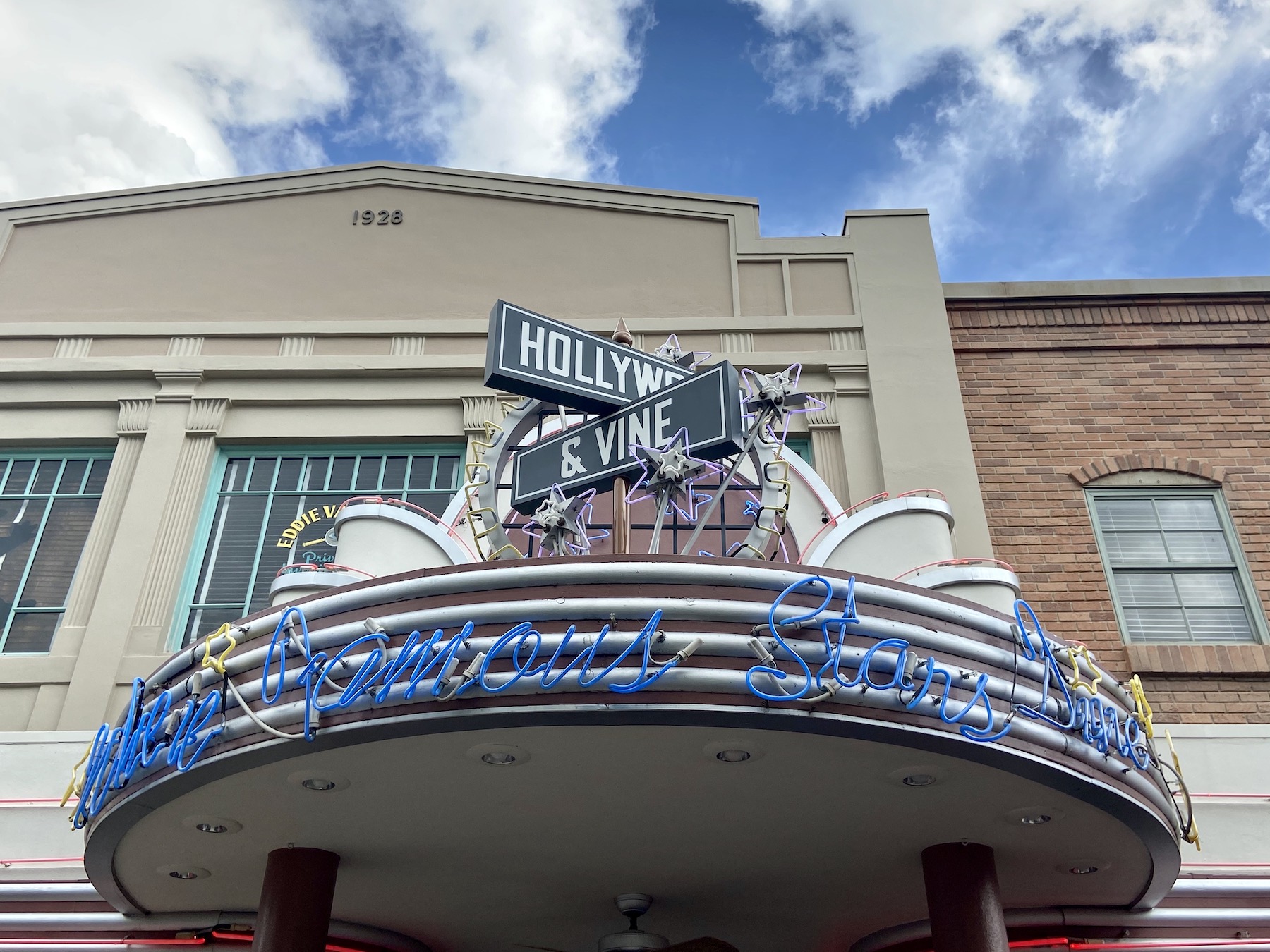 Restaurant Review Hollywood & Vine WDW Park Planners